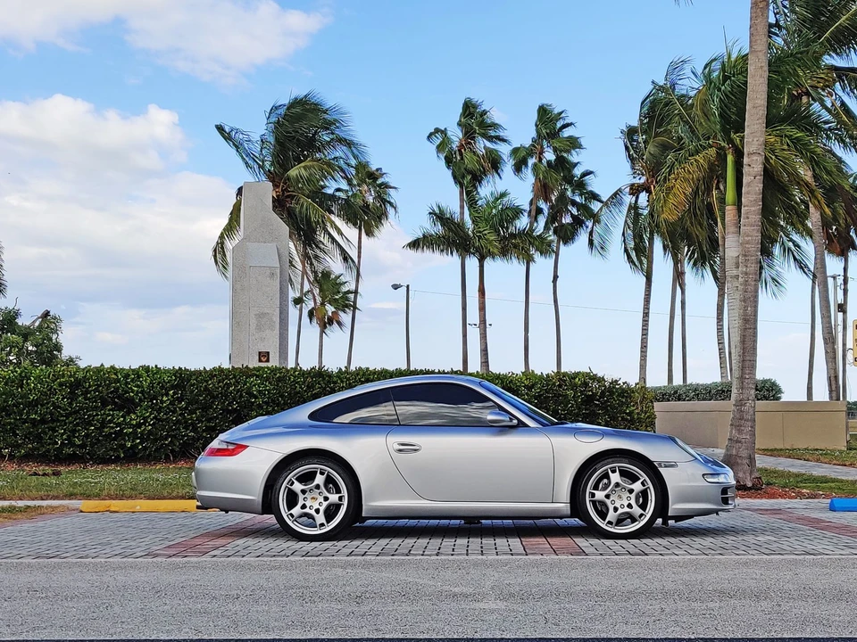2005 Porsche 997 Carrera - Image 27 of 31