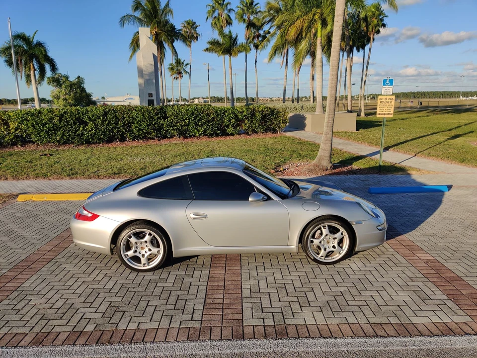 2005 Porsche 997 Carrera - Image 26 of 31