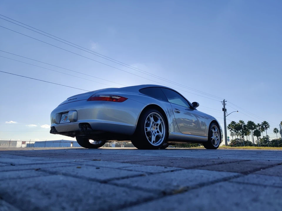 2005 Porsche 997 Carrera - Image 25 of 31