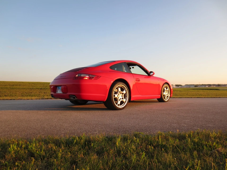 2005 Porsche 997 Carrera - Image 19 of 31