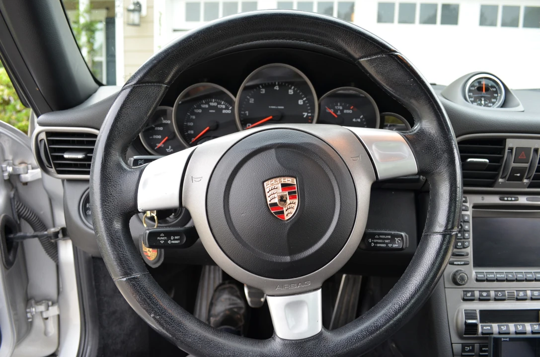 2005 Porsche 997 Carrera - Image 19 of 31