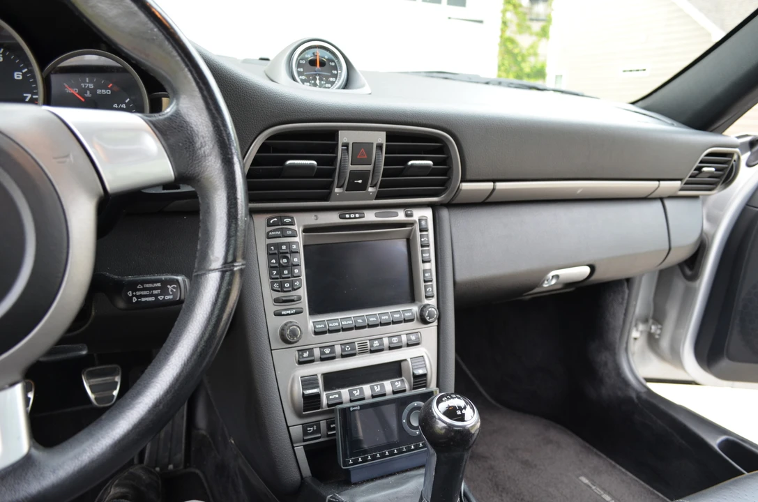 2005 Porsche 997 Carrera - Image 24 of 31