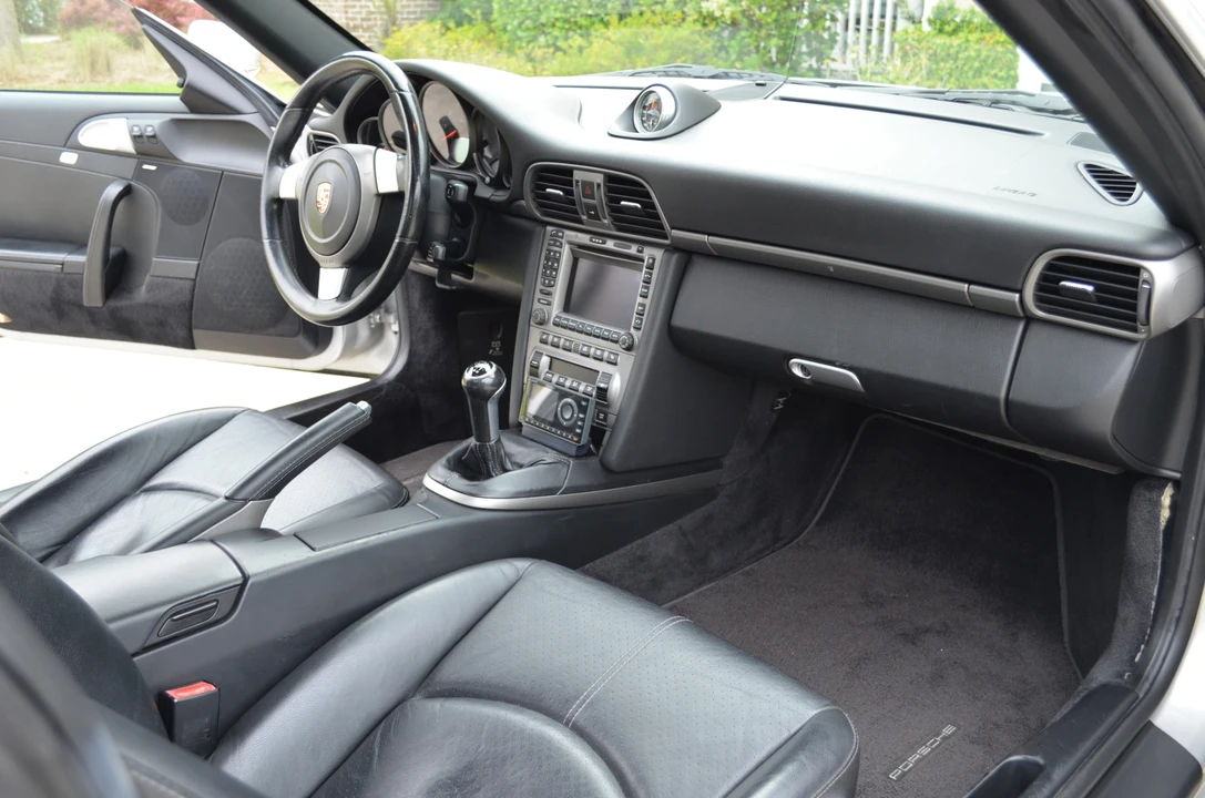 2005 Porsche 997 Carrera - Image 29 of 31