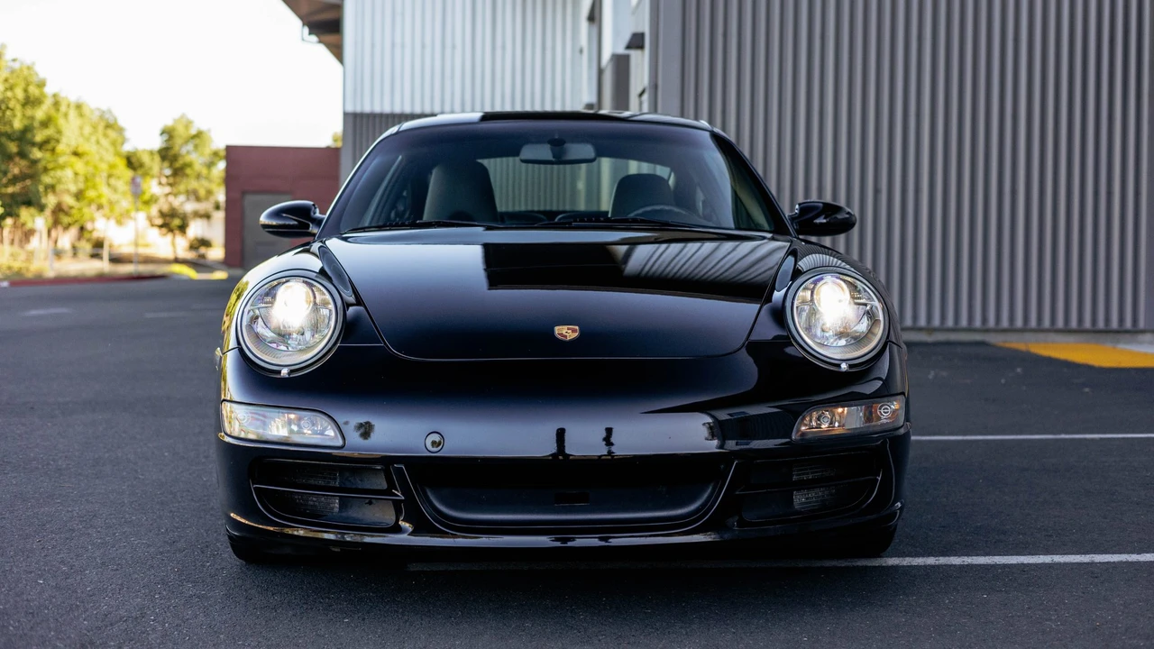 2005 Porsche 997 Carrera - Image 17 of 31