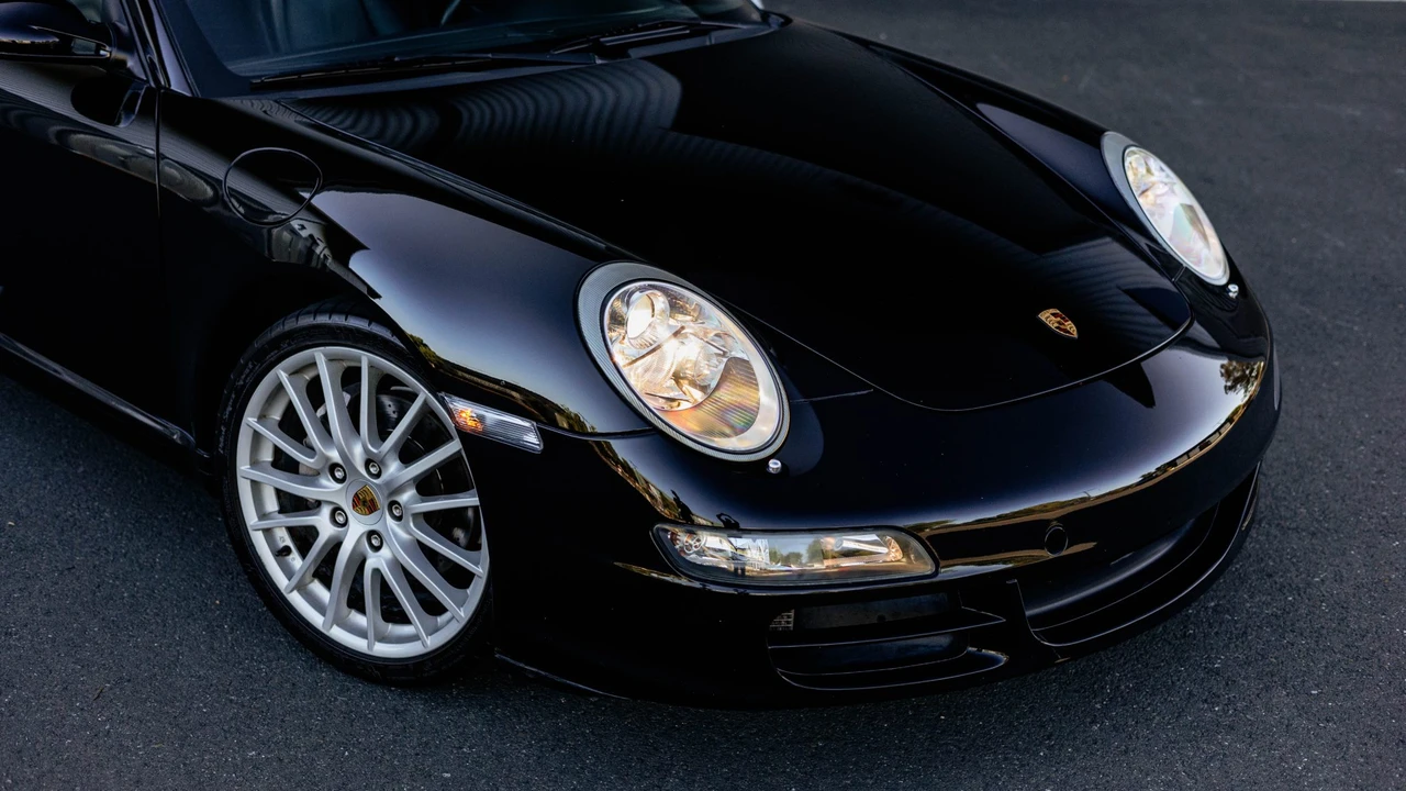 2005 Porsche 997 Carrera - Image 18 of 31