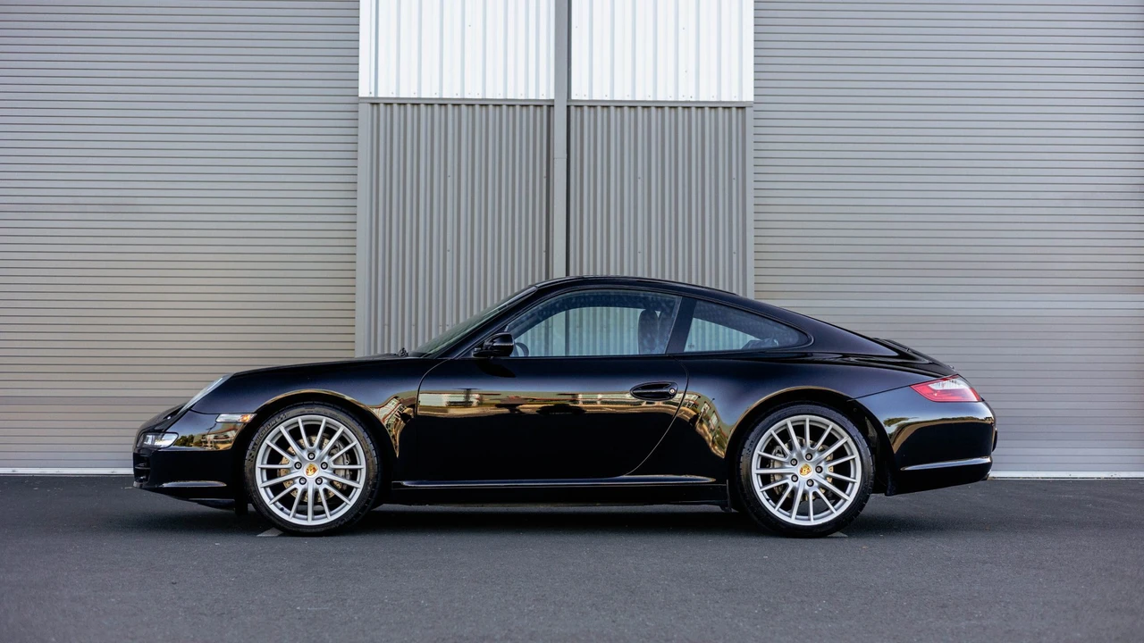 2005 Porsche 997 Carrera - Image 8 of 31