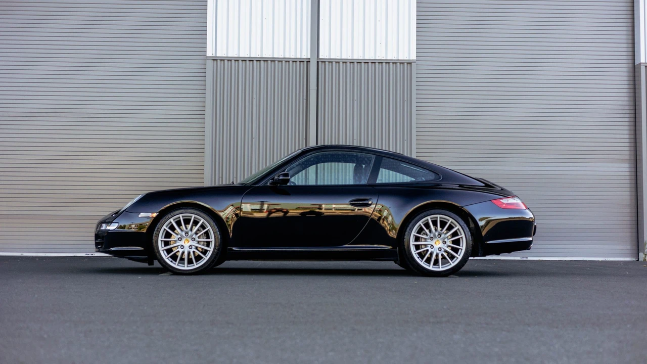 2005 Porsche 997 Carrera - Image 6 of 31