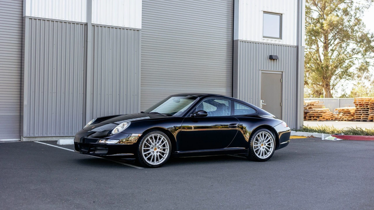 2005 Porsche 997 Carrera - Image 5 of 31