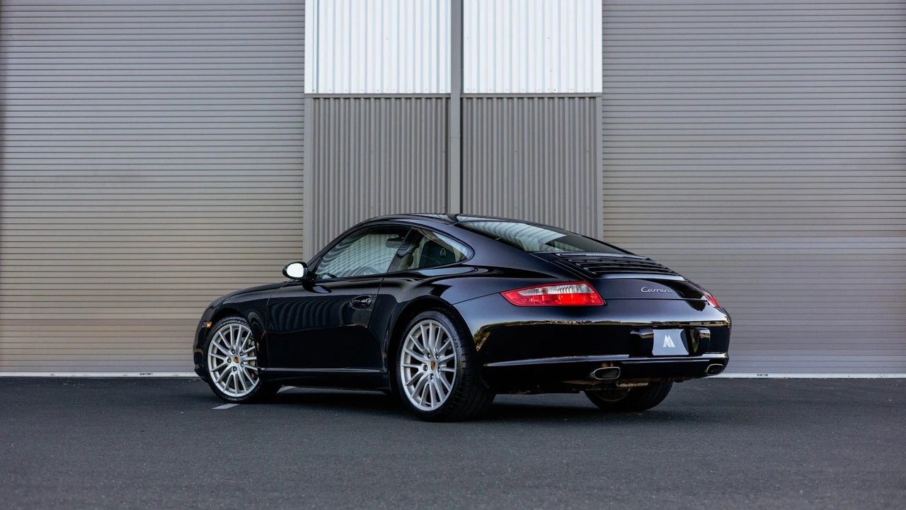 2005 Porsche 997 Carrera - Image 11 of 31