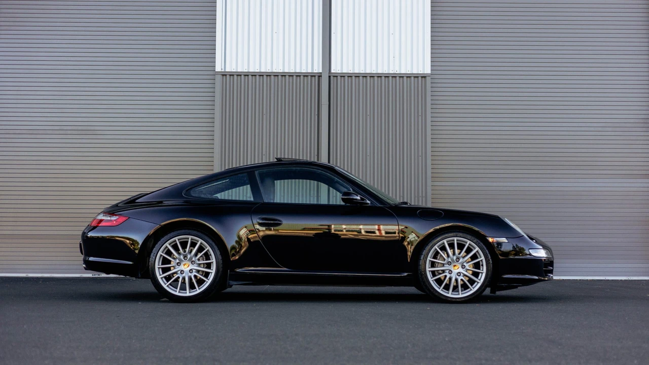 2005 Porsche 997 Carrera - Image 13 of 31