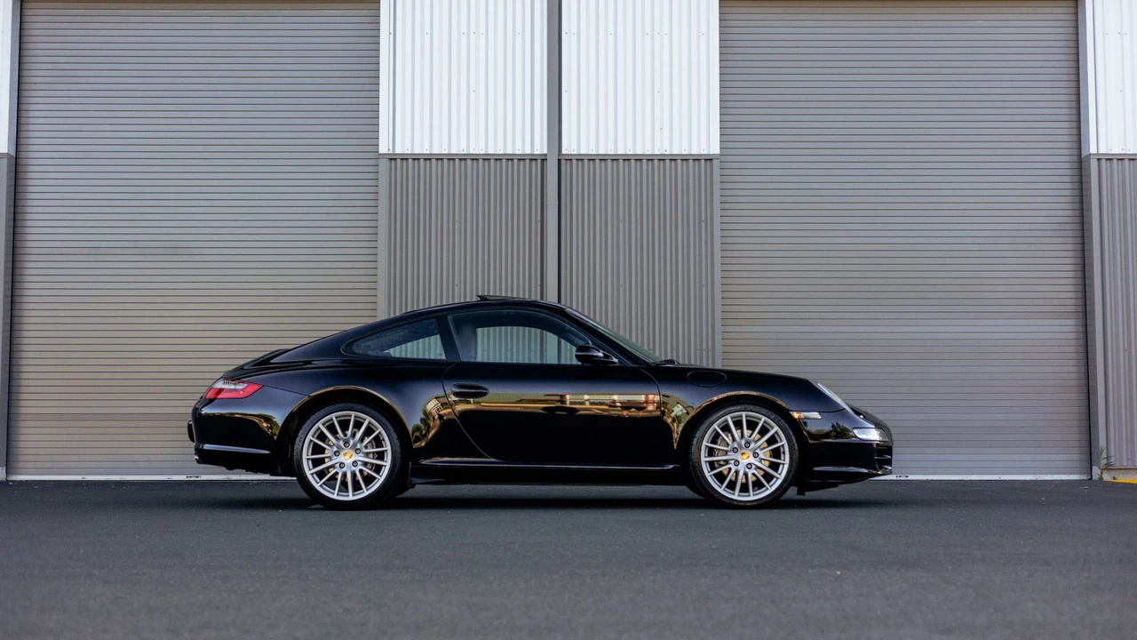 2005 Porsche 997 Carrera - Image 14 of 31