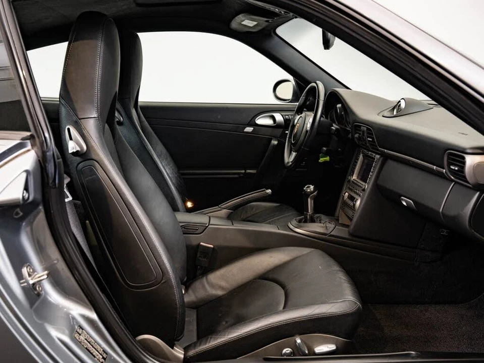 2005 Porsche 997 Carrera - Image 24 of 31