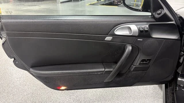 2005 Porsche 997 Carrera - Image 15 of 31