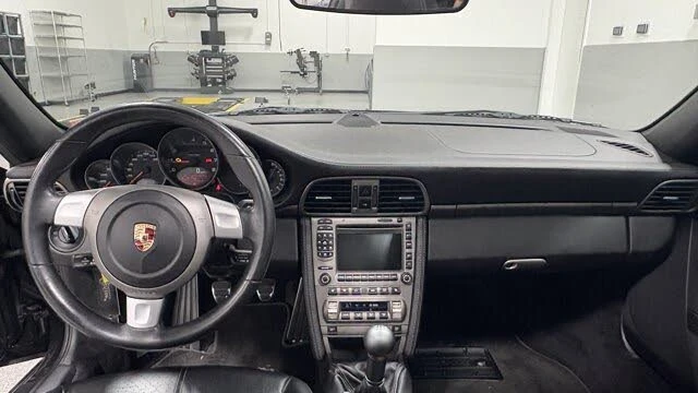 2005 Porsche 997 Carrera - Image 27 of 31