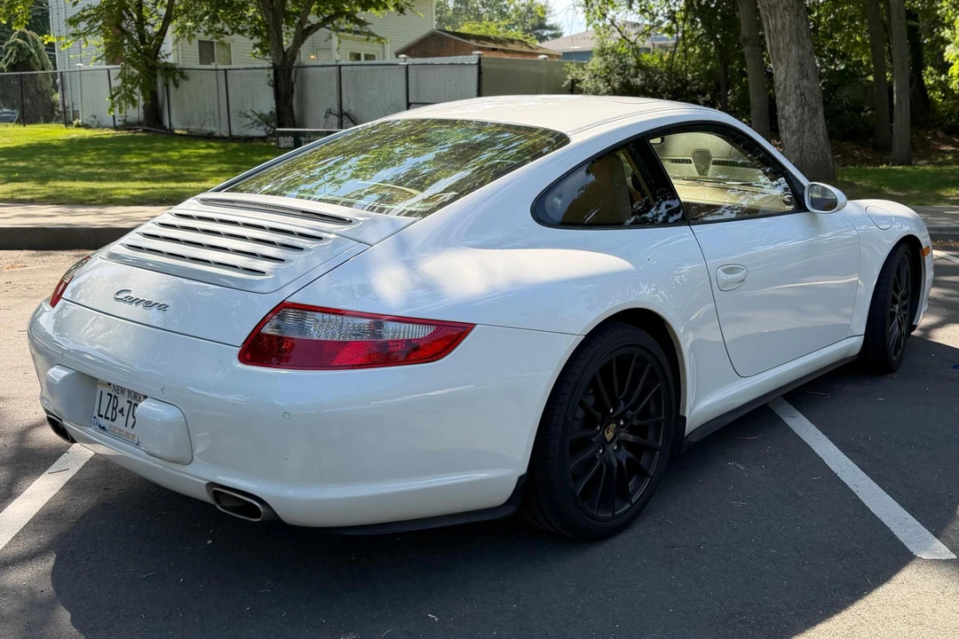 2005 Porsche 997 Carrera - Image 10 of 31