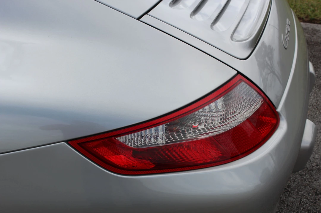 2005 Porsche 997 Carrera - Image 28 of 31