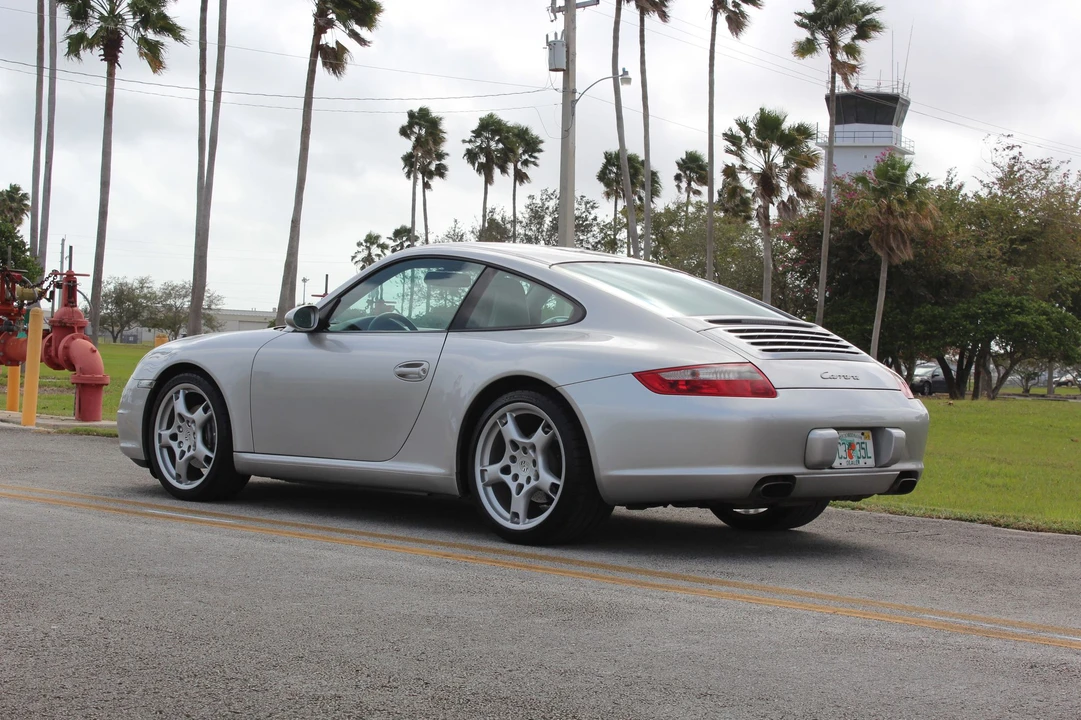 2005 Porsche 997 Carrera - Image 10 of 31