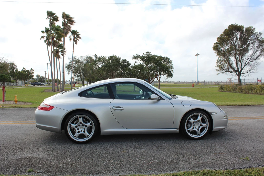 2005 Porsche 997 Carrera - Image 5 of 31