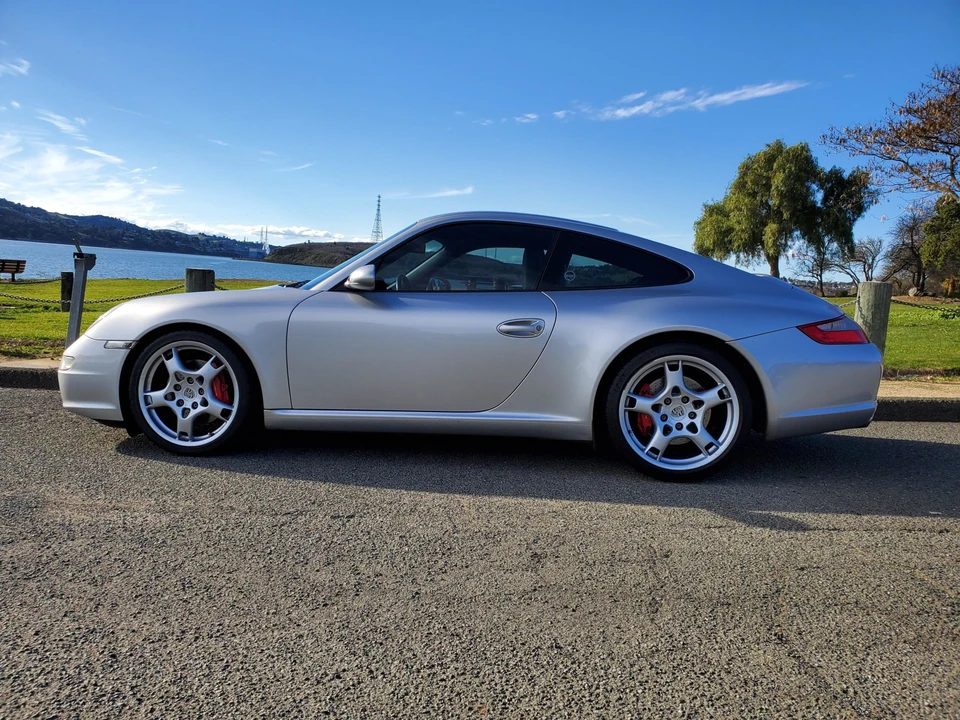 2005 Porsche 997 Carrera S - Image 8 of 31