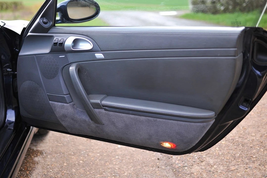 2005 Porsche 997 Carrera S - Image 13 of 30