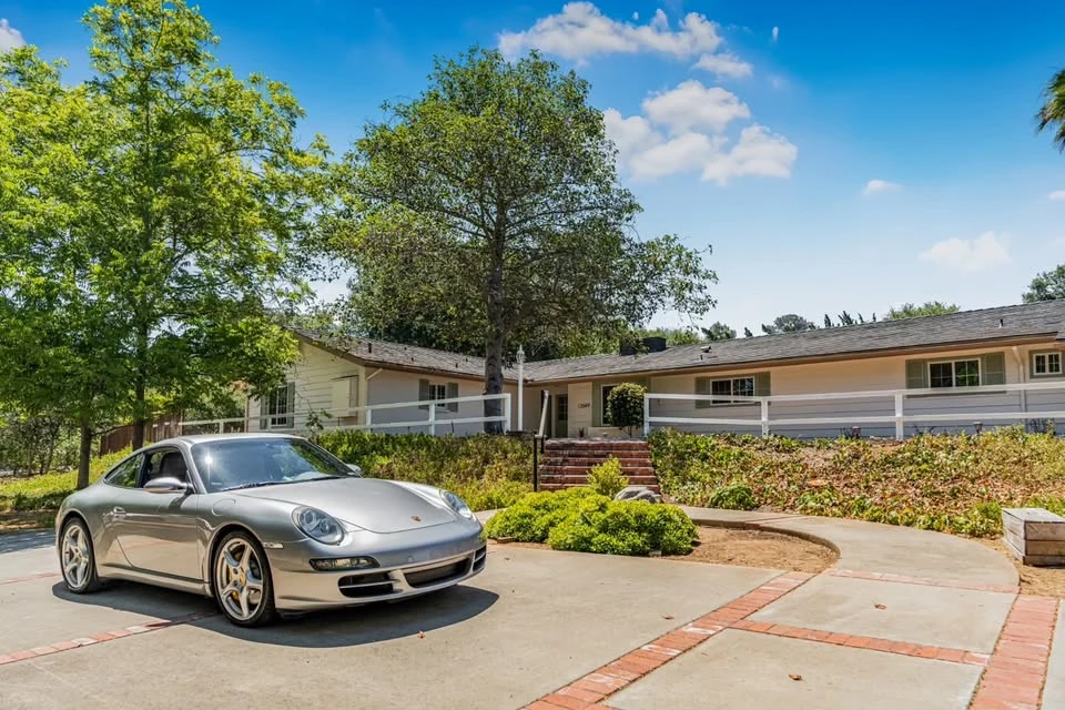 2005 Porsche 997 Carrera S - Image 2 of 3