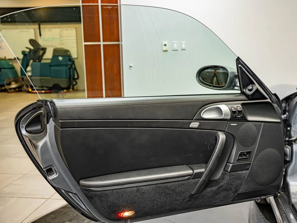 2005 Porsche 997 Carrera S - Image 23 of 31