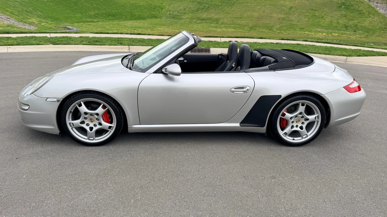 2005 Porsche 997 Carrera S - Image 9 of 31