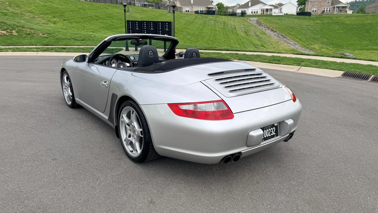 2005 Porsche 997 Carrera S - Image 13 of 31