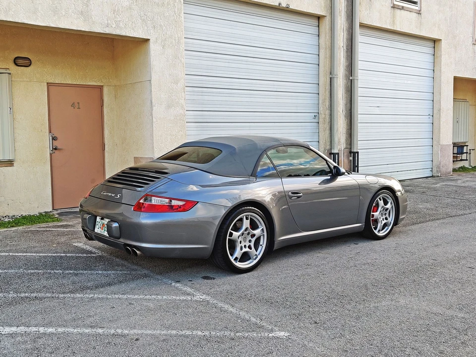 2005 Porsche 997 Carrera S - Image 10 of 31