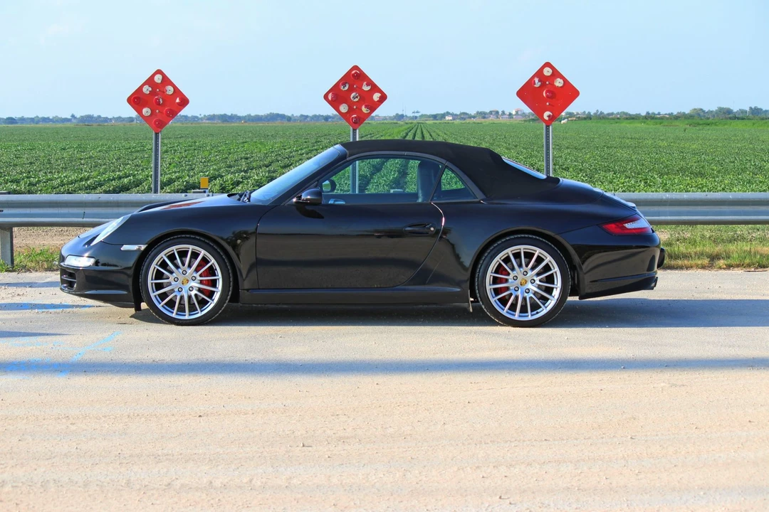 2005 Porsche 997 Carrera S - Image 8 of 31
