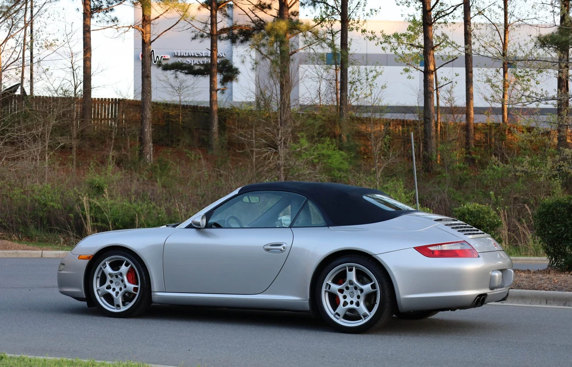 2005 Porsche 997 Carrera S - Image 28 of 31