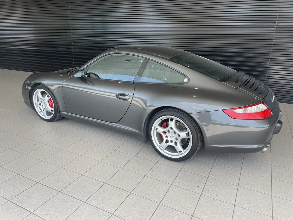 2005 Porsche 997 Carrera S - Image 8 of 31