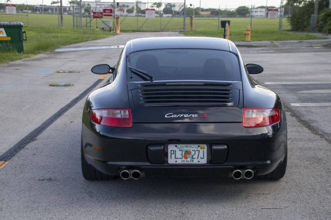 2005 Porsche 997 Carrera S - Image 10 of 31