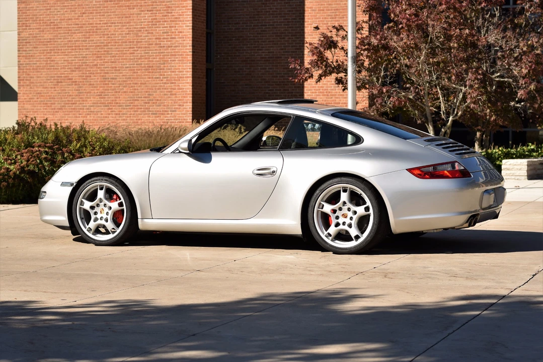 2005 Porsche 997 Carrera S - Image 9 of 31
