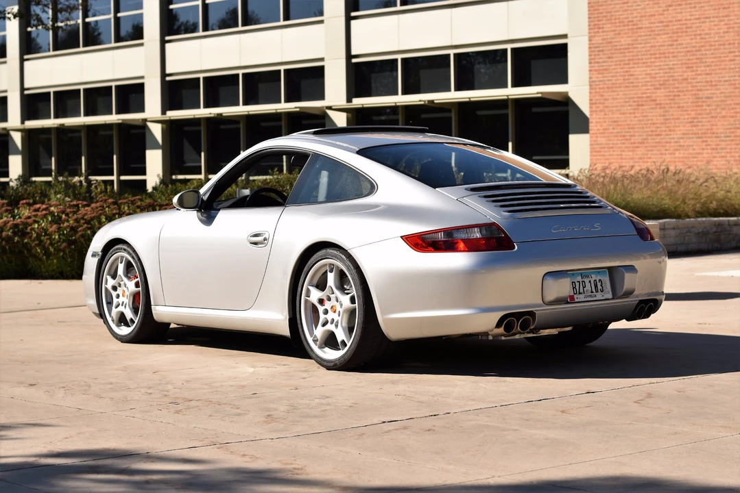 2005 Porsche 997 Carrera S - Image 8 of 31