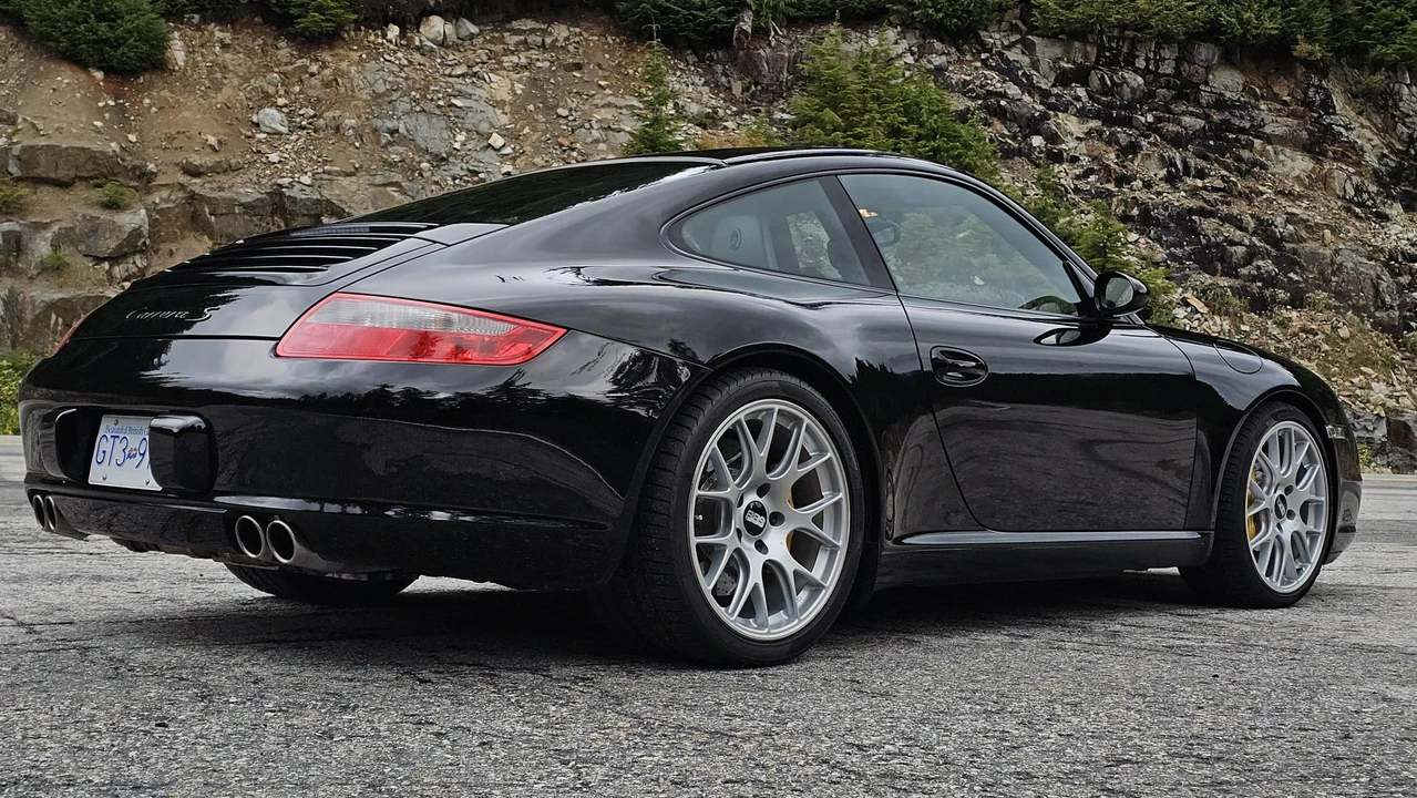 2005 Porsche 997 Carrera S - Image 18 of 31