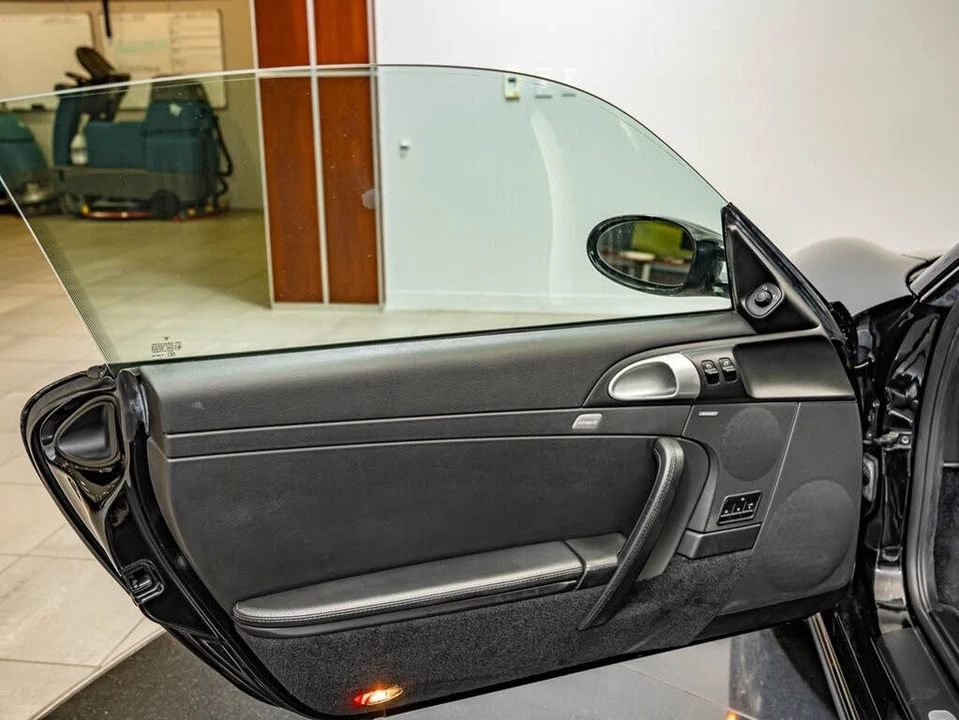 2005 Porsche 997 Carrera S - Image 23 of 31