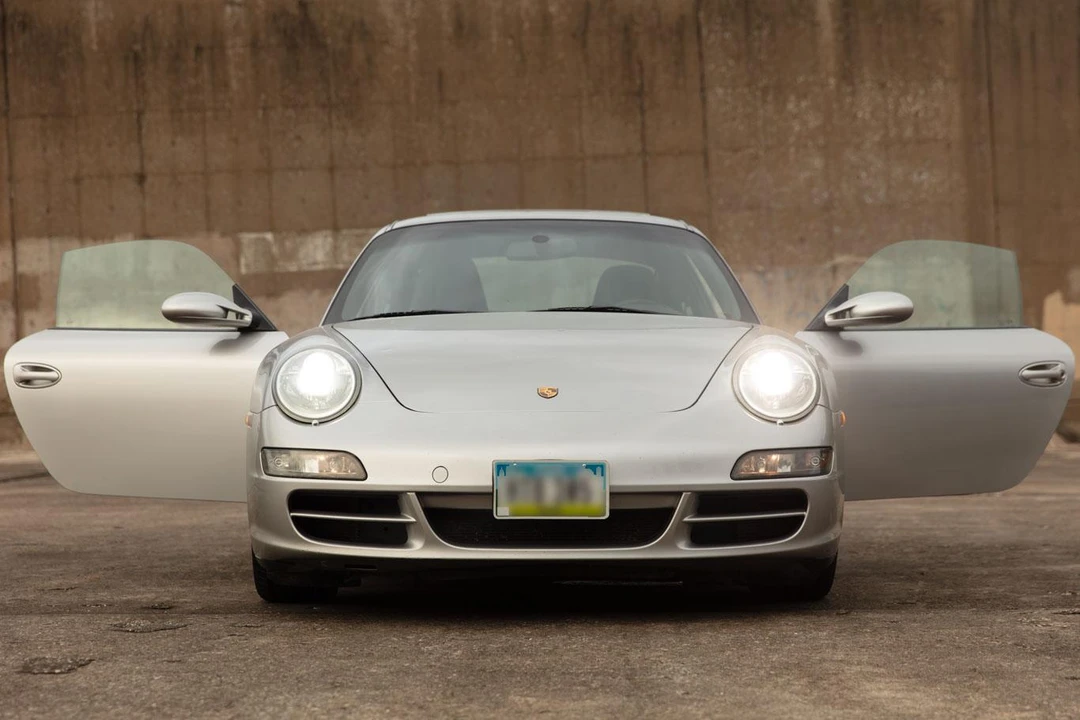 2005 Porsche 997 Carrera - Image 9 of 31