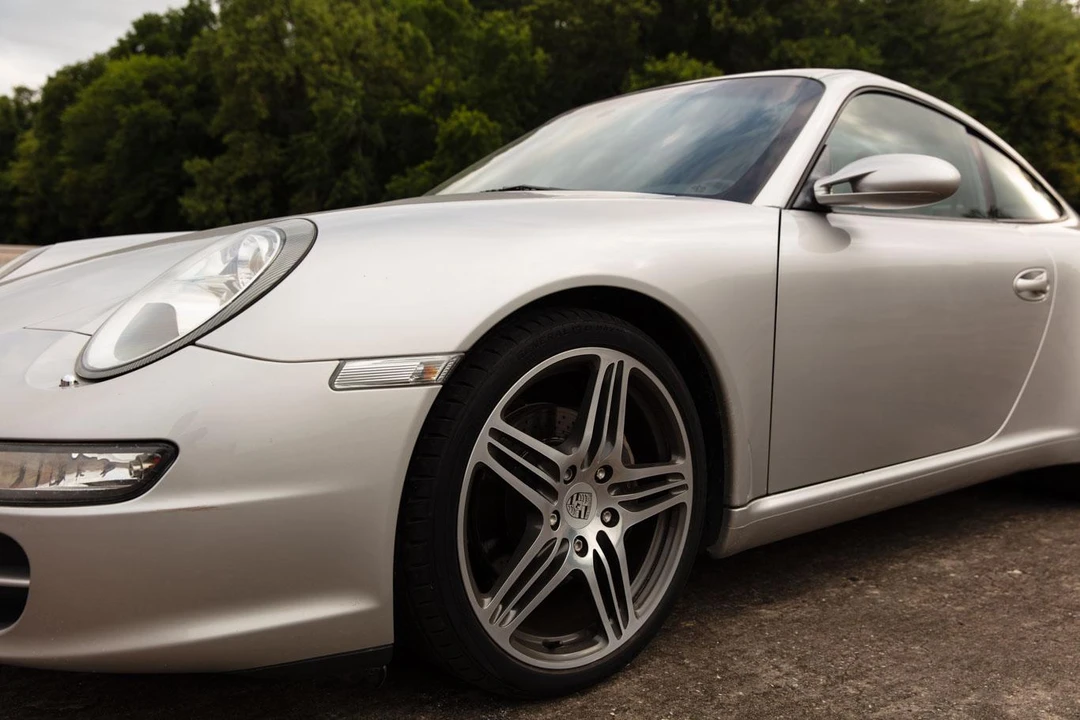 2005 Porsche 997 Carrera - Image 25 of 31