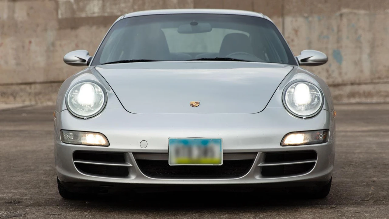 2005 Porsche 997 Carrera - Image 8 of 31