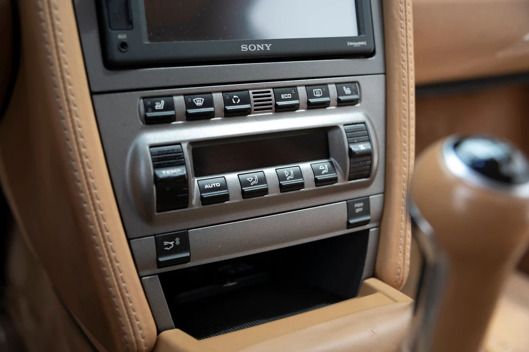2005 Porsche 997 Carrera - Image 16 of 19