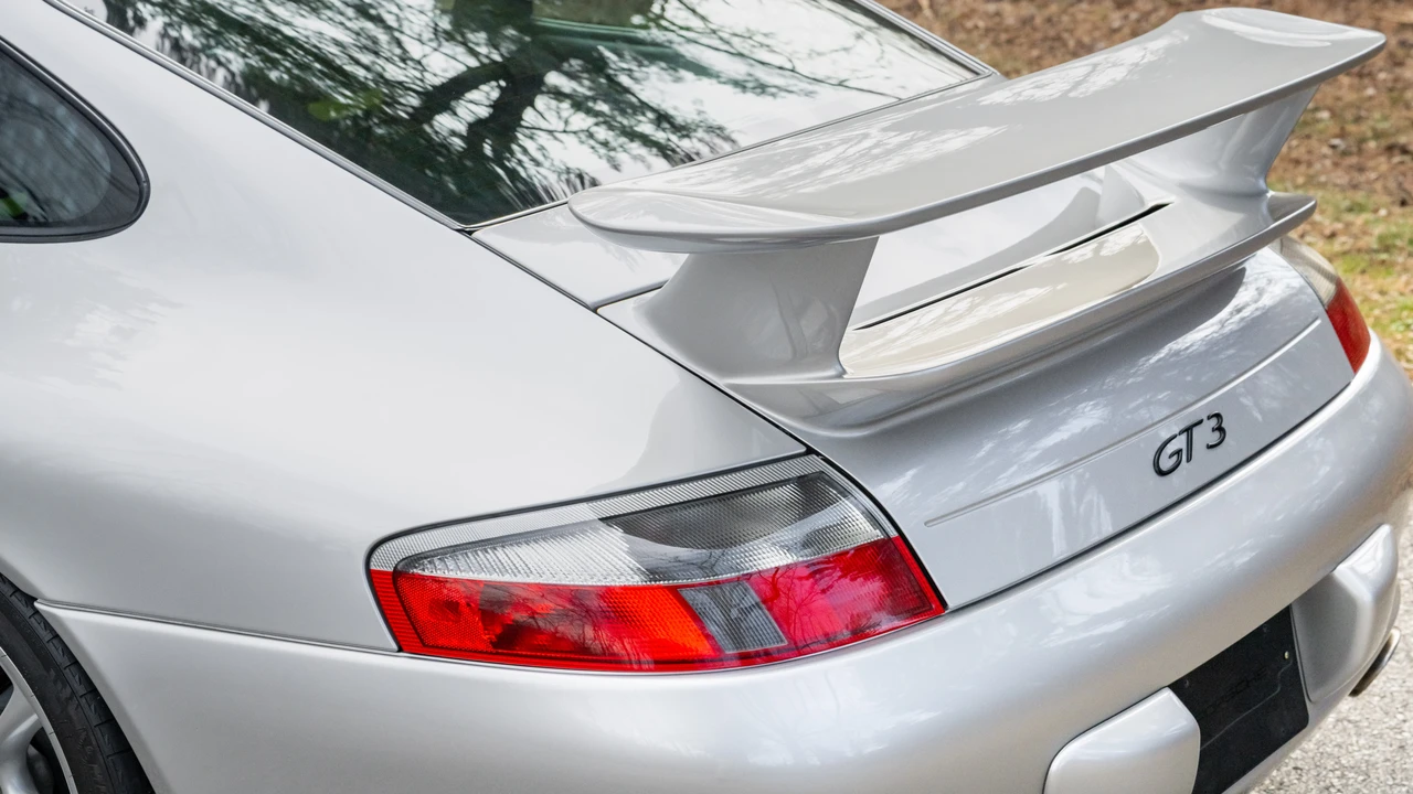 2005 Porsche 997 Carrera - Image 19 of 31
