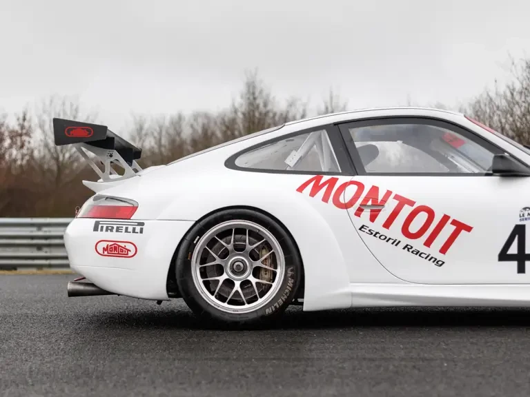 2005 Porsche 911 - Image 23 of 30