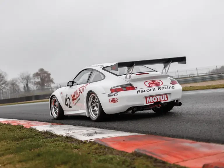 2005 Porsche 911 - Image 3 of 30