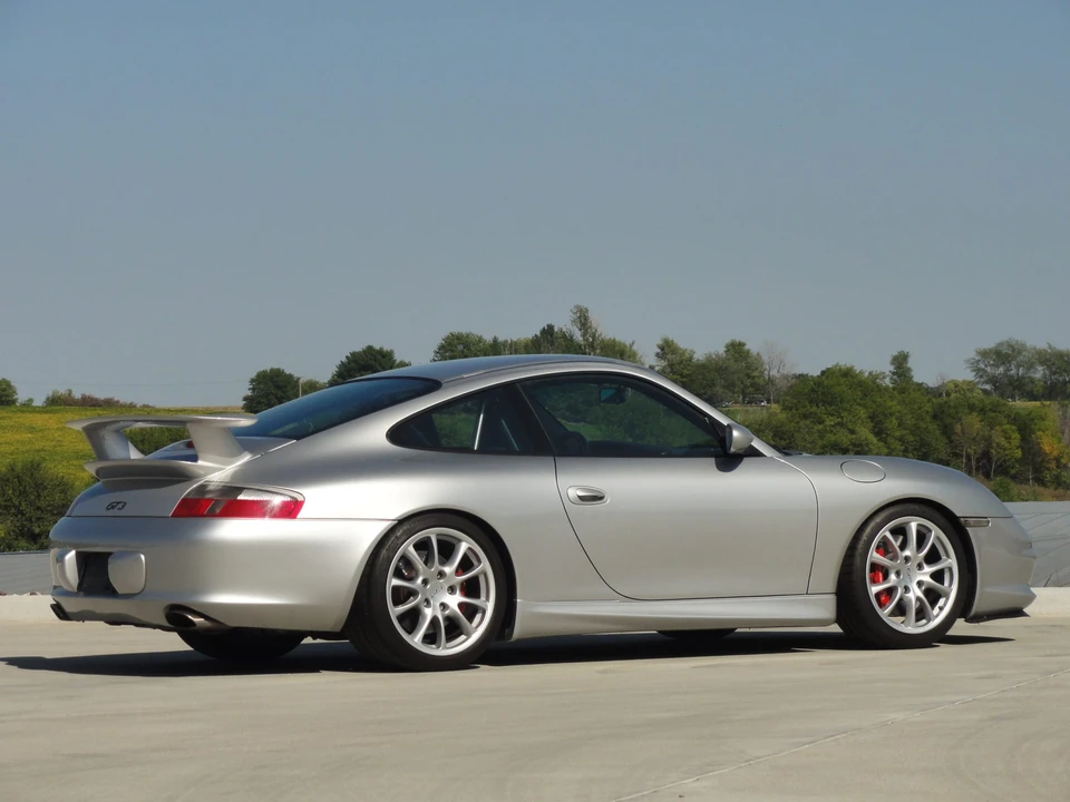 2005 Porsche 996 GT3 - Image 19 of 31