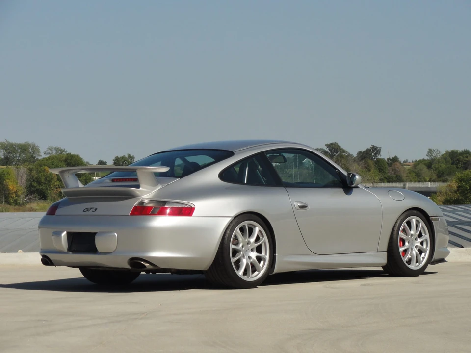 2005 Porsche 996 GT3 - Image 17 of 31