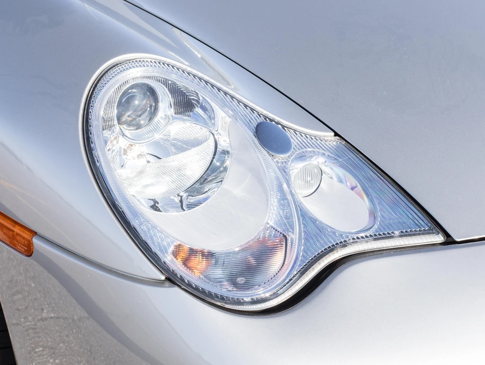 2005 Porsche 996 GT3 - Image 16 of 31