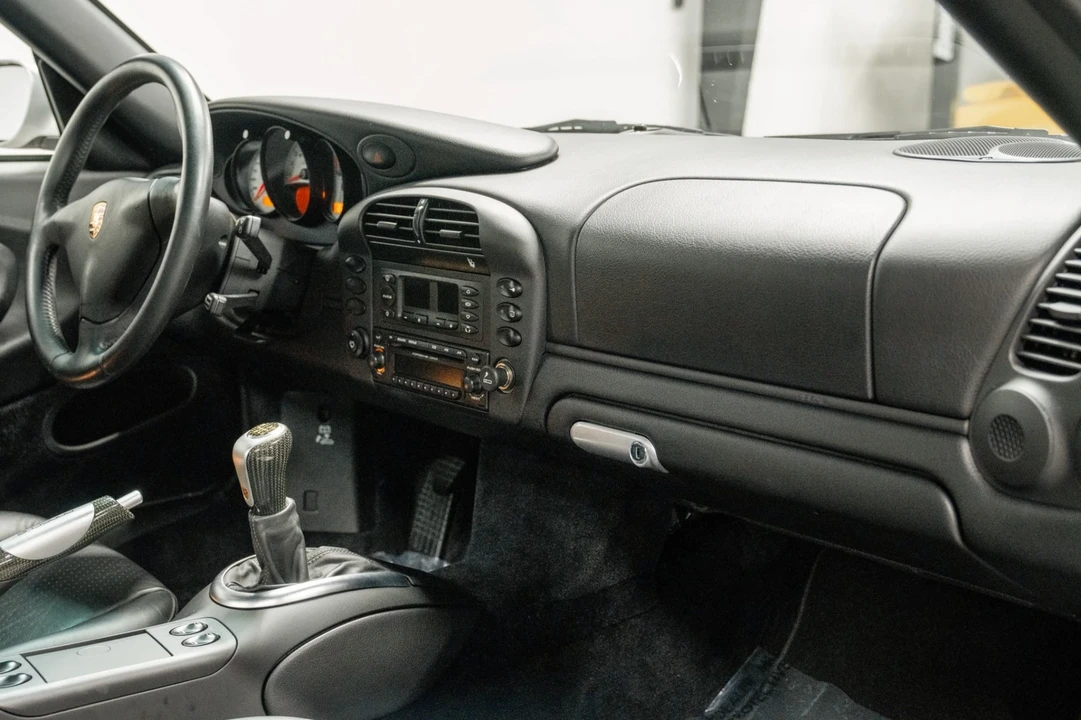 2005 Porsche 996 GT3 - Image 13 of 21