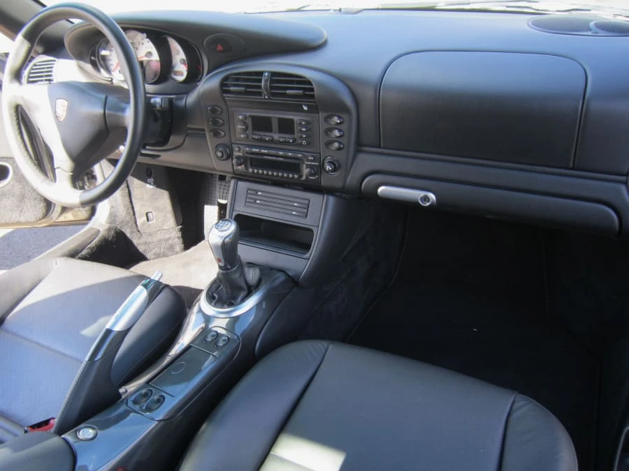 2005 Porsche 911 - Image 4 of 10