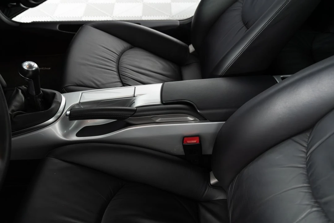 2005 Porsche - Image 20 of 31